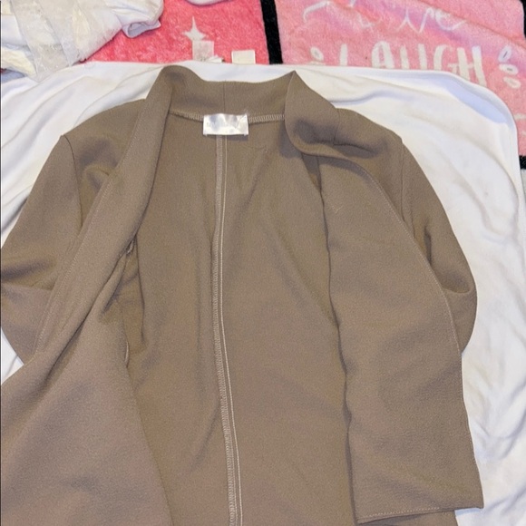 Tan Open Front Blazer - Picture 3 of 4